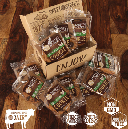 Sandy's Amazing Chocolate Chunk Manifesto Cookie (10 Count)