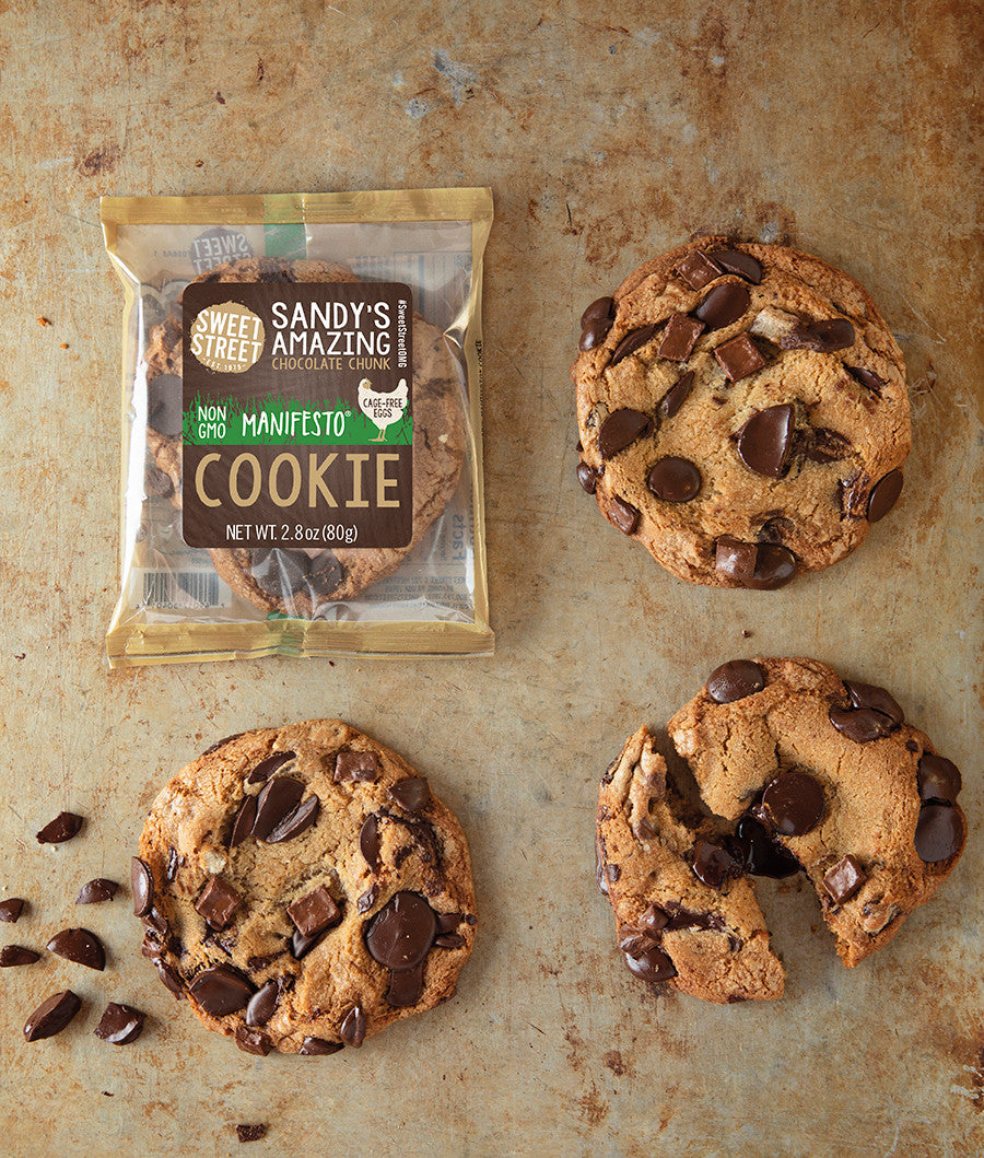 Salted Caramel & Chocolate Chunk Manifesto® Cookie Variety (10 count)
